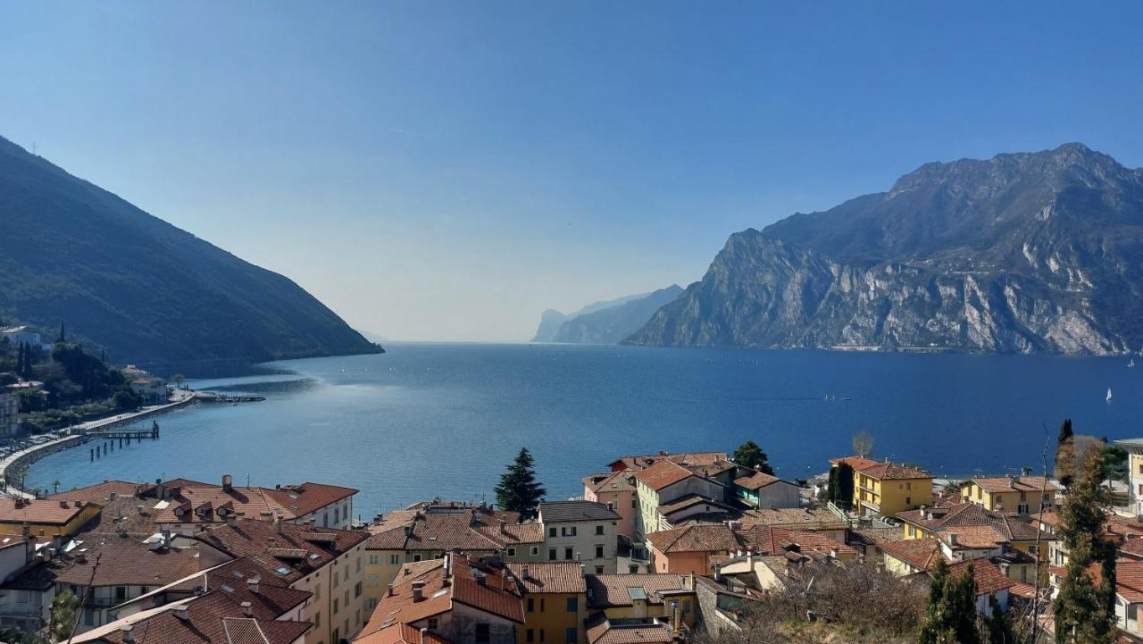 Sam&Sun Apartment Torbole Sul Garda Екстериор снимка